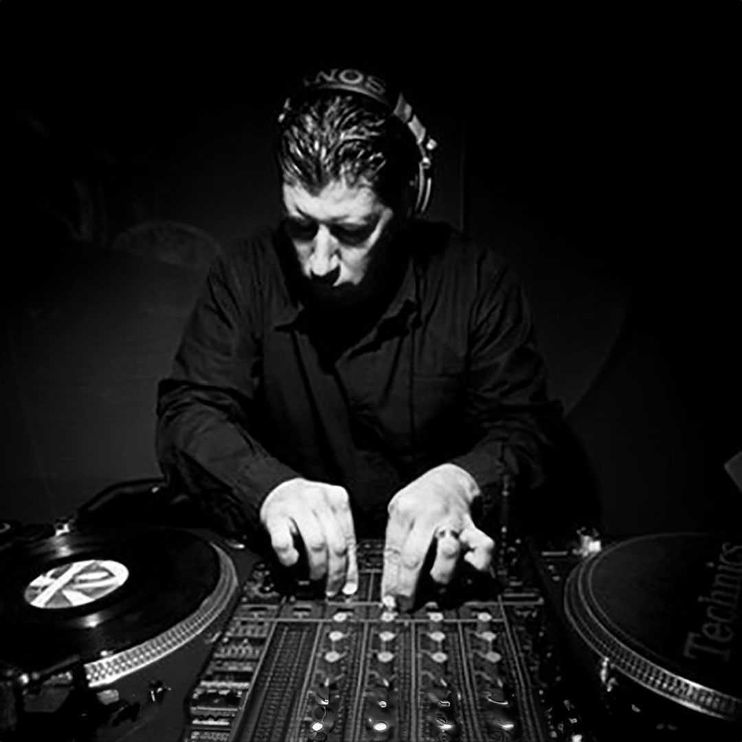 BarTausend-DJ-VictorSimonelli(NYC)-01
