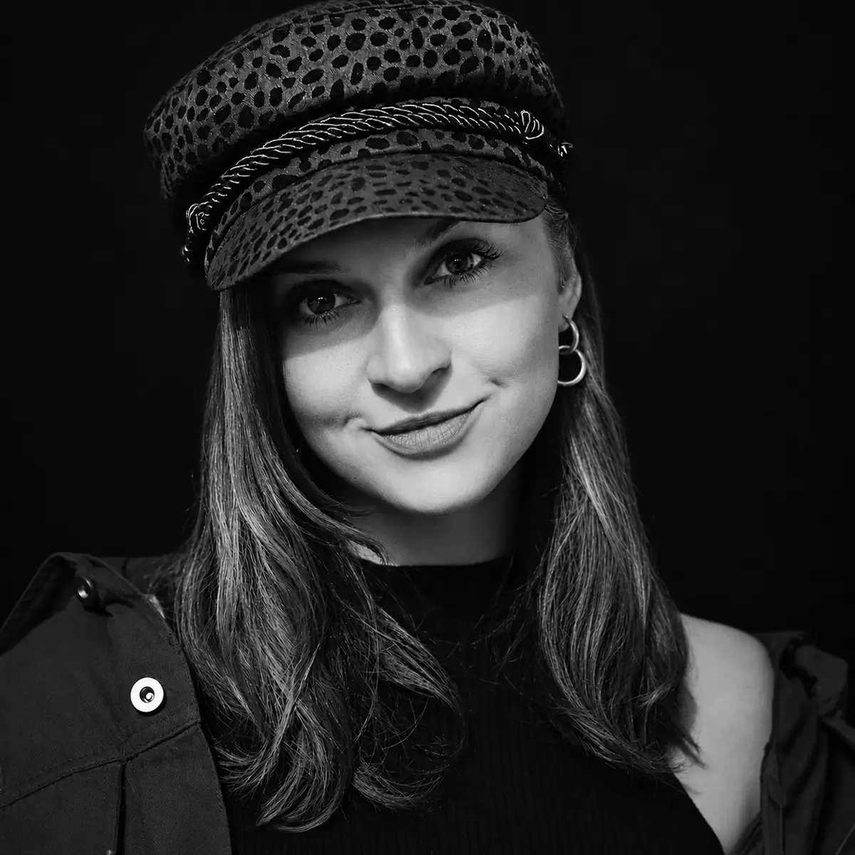 DJ A.N.A.I.K.A. — Bar Tausend Berlin DJ A.N.A.I.K.A. — Bar Tausend Berlin