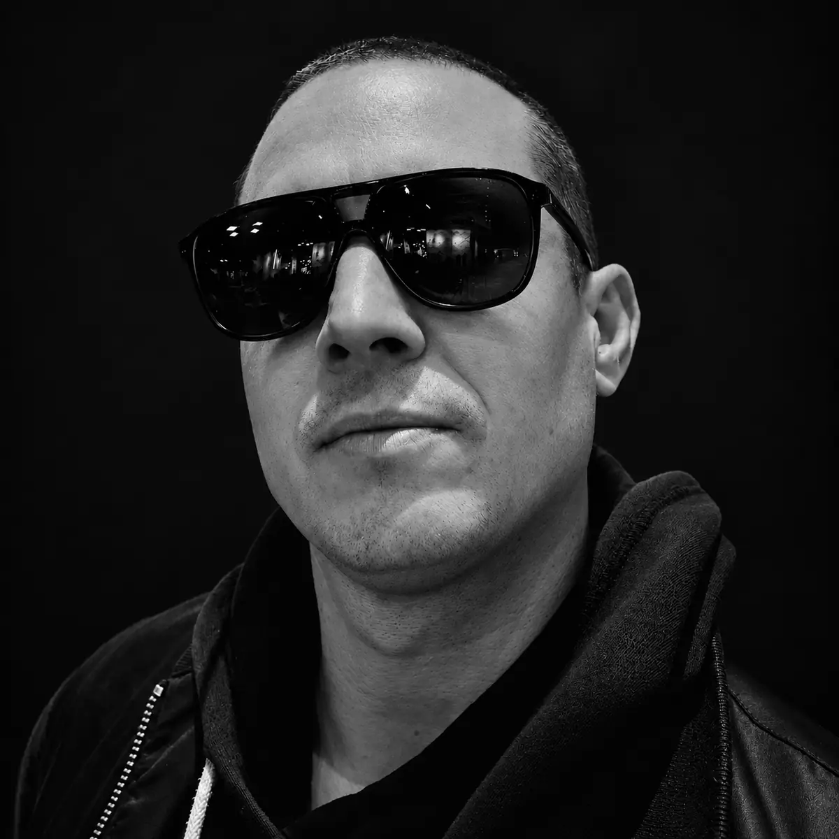 DJ / producer Agent! — Bar Tausend Berlin DJ / producer Agent! — Bar Tausend Berlin