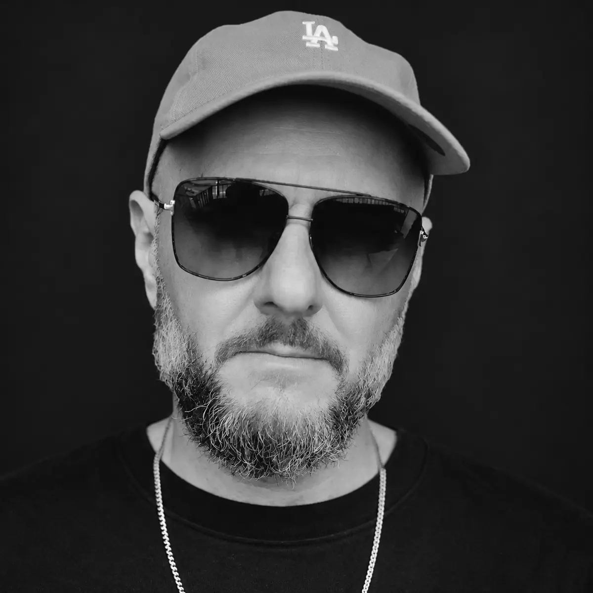 DJ Ante Perry — Bar Tausend Berlin DJ Ante Perry — Bar Tausend Berlin