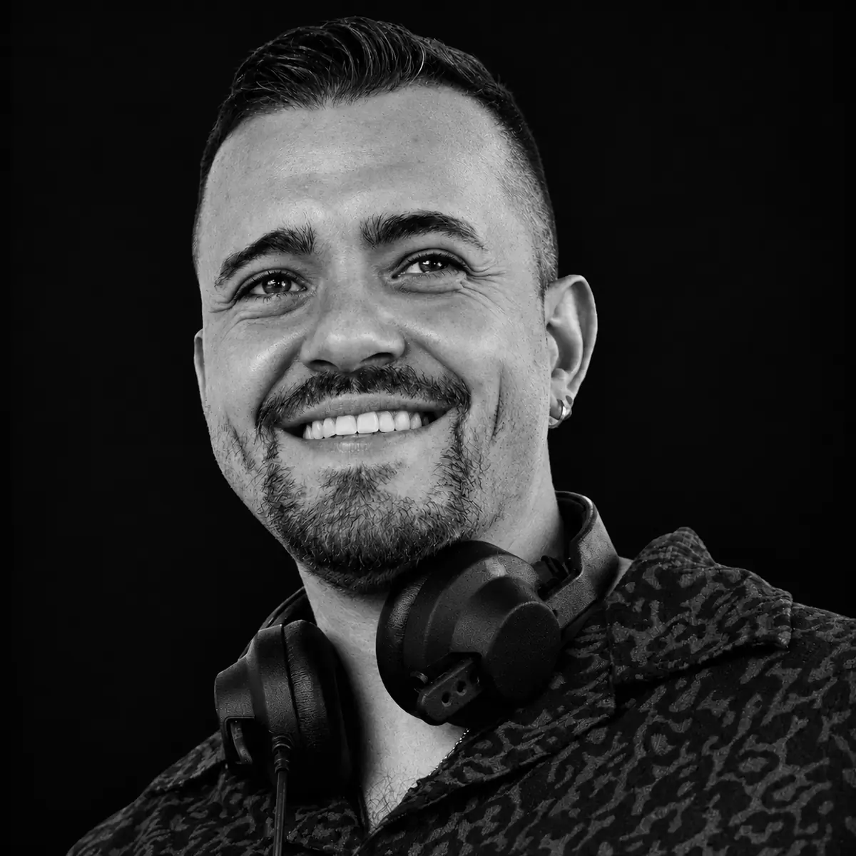 DJ Bombata — Bar Tausend Berlin DJ Bombata — Bar Tausend Berlin