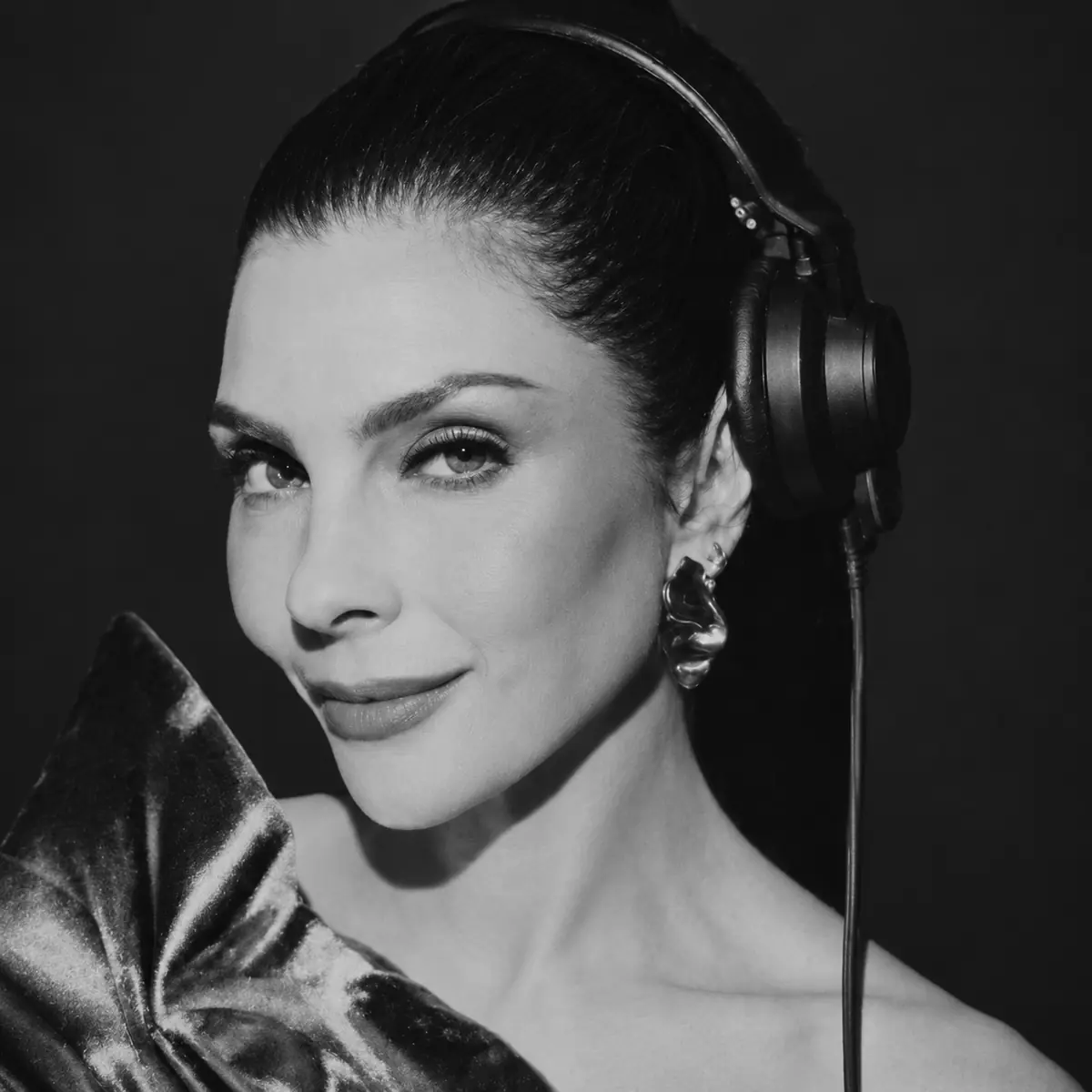DJ Daisy O`Dell — Bar Tausend Berlin DJ Daisy O`Dell — Bar Tausend Berlin