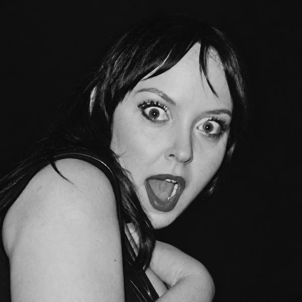 DJ Ecrin Hazer — Bar Tausend Berlin DJ Ecrin Hazer — Bar Tausend Berlin