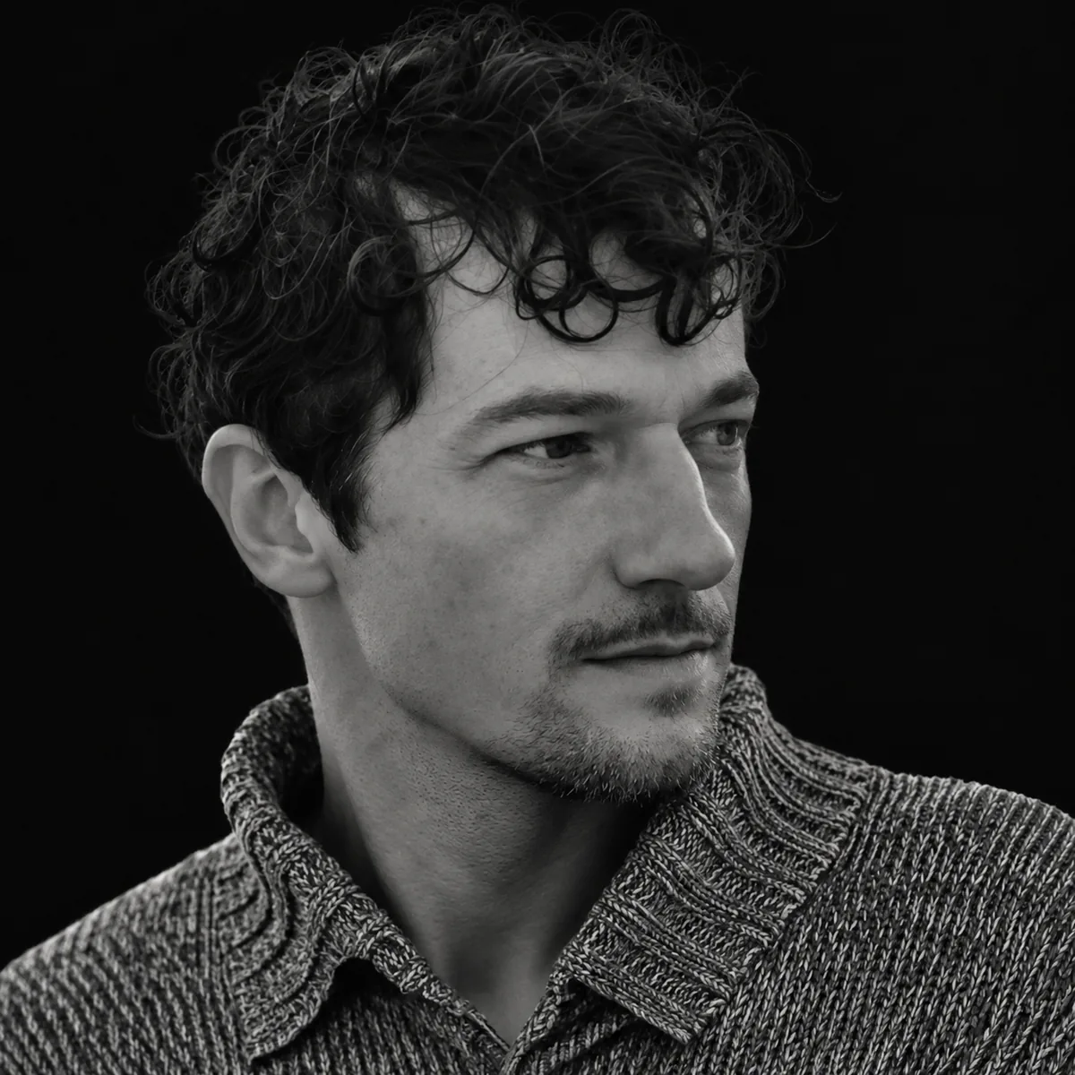 musician / live act Jan Weigel — Bar Tausend Berlin musician / live act Jan Weigel — Bar Tausend Berlin